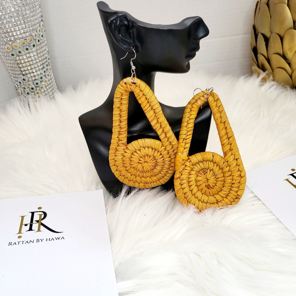 Rattan earing